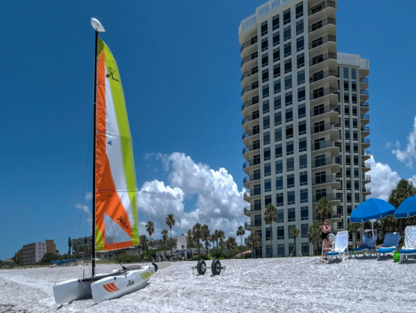 Longboat Key Condo 2 Bedroom Balcony & Communal Pool