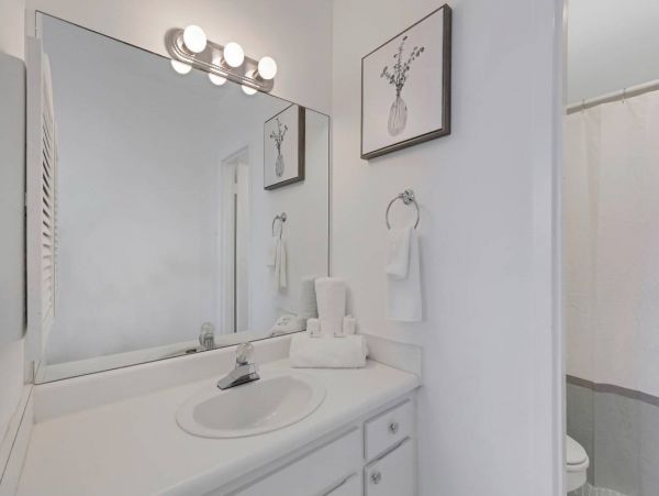 Marco Island Charming Beach-Front One Bedroom Condo Sleeps 4
