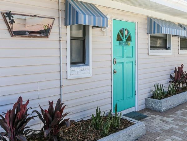 On Beach Treasure Island Vacation Home 6 Bedrooms Sleeps 24