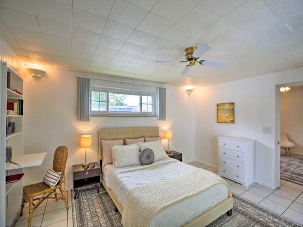 Cape Coral 3 Bedroom Home with Private Pool & Lanai