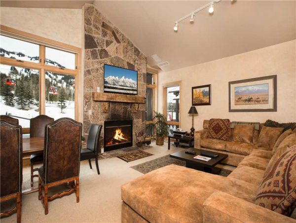 Steps to the Gondola Vacation Rental in Jackson Hole
