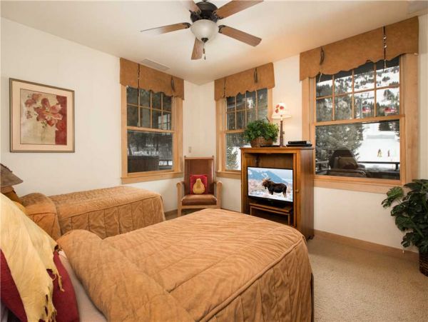 Steps to the Gondola Vacation Rental in Jackson Hole