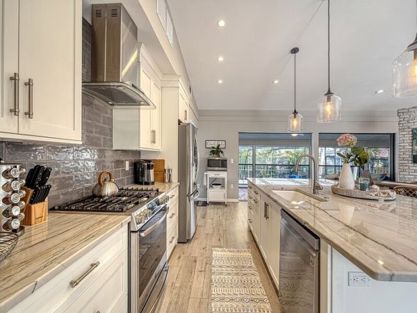 Siesta Key 3 Bedroom Home with Pool & Outdoor Shower