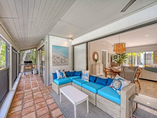 Siesta Key 3 Bedroom Home with Pool & Outdoor Shower