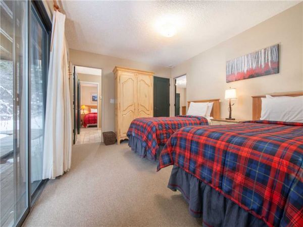 Twin Bedroom with Attached Bathroom