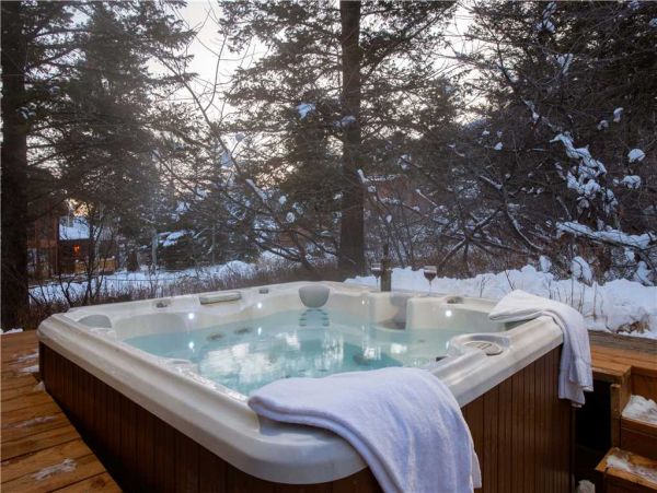 Hot Tub