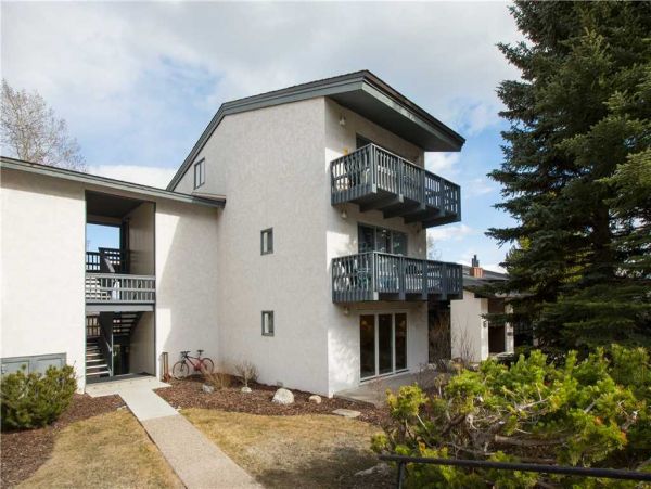 Three Bedroom Mountain View Townhome in Teton Village