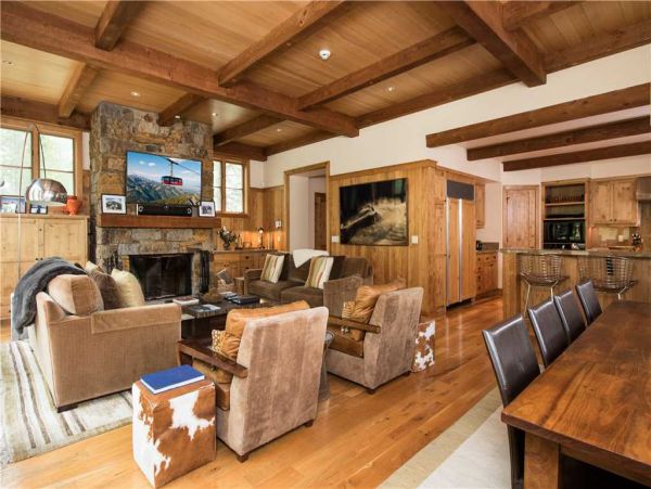 Dining & Living Rooms