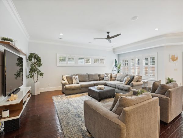 Walk to Beach Vacation Home in Hilton Head Six Bedrooms