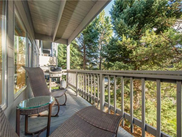 Two Bedroom Comfortable Mountain Retreat in Teton Village