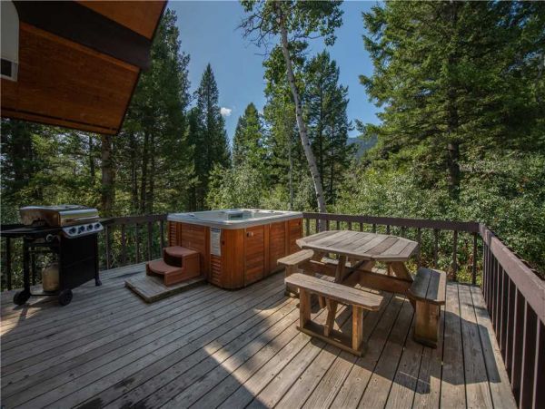 Deck w/ Hot Tub and BBQ