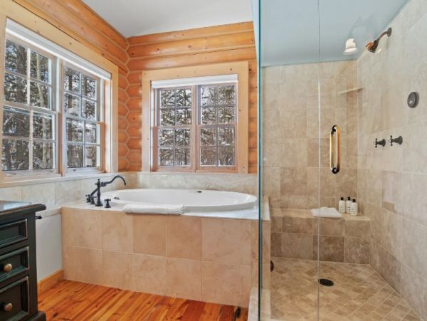 Teton Village Vacation Cabin Sleeps Twelve Bedroom