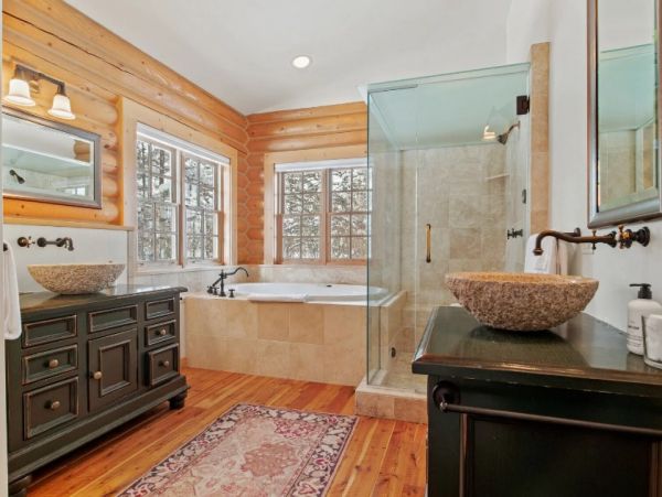 Teton Village Vacation Cabin Sleeps Twelve Bedroom