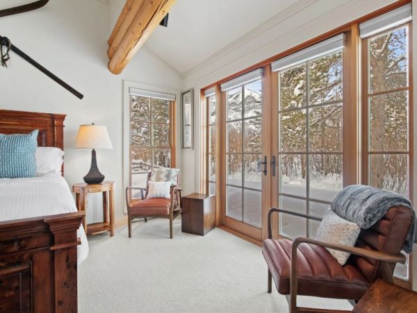 Teton Village Vacation Cabin Sleeps Twelve Bedroom