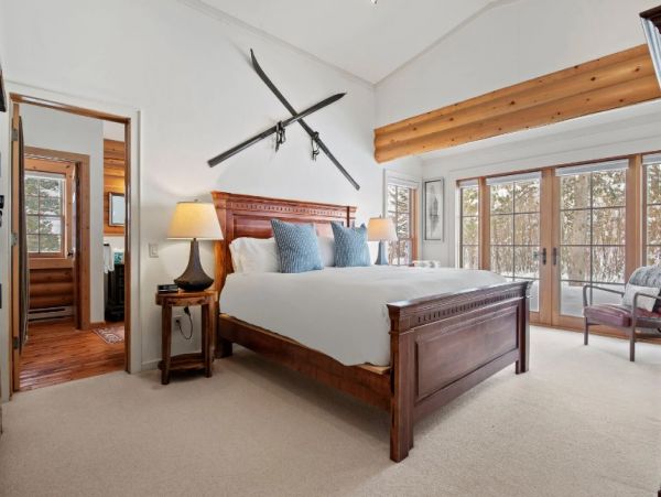 Teton Village Vacation Cabin Sleeps Twelve Bedroom