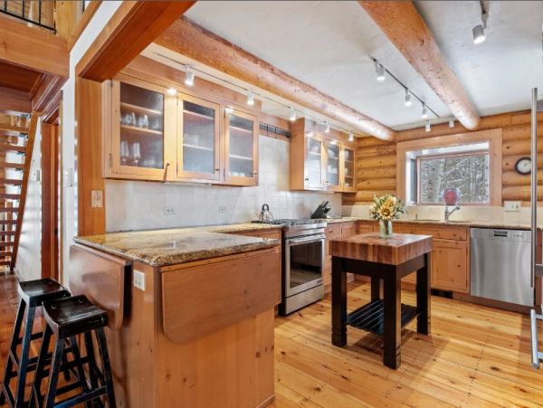 Teton Village Vacation Cabin Sleeps Twelve Bedroom