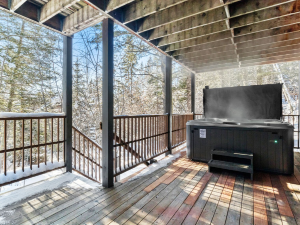 Spacious Five Bedroom Vacation Rental in Teton Village