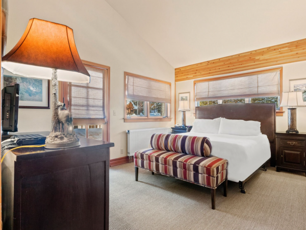 Spacious Five Bedroom Vacation Rental in Teton Village