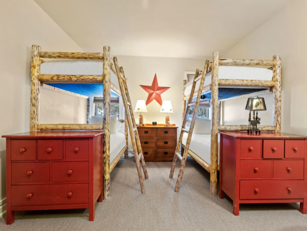 Spacious Five Bedroom Vacation Rental in Teton Village