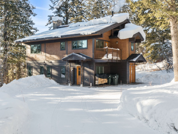 Spacious Five Bedroom Vacation Rental in Teton Village