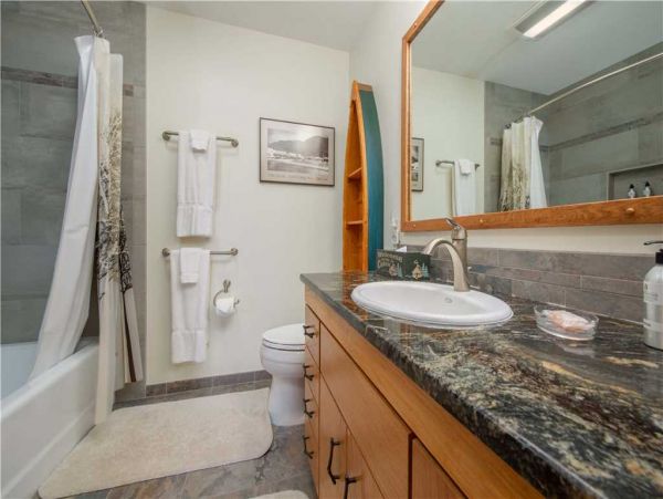 Bunk Room Attached Bathroom