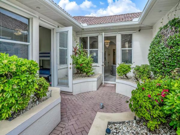 Vacation Rental Pool Home in Cape Coral with Boat Dock