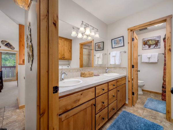 Charming 2-Bedroom +Loft Condo in Jackson Hole