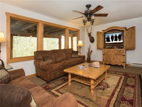 Lower Level Family Room w/ Hot Tub Access