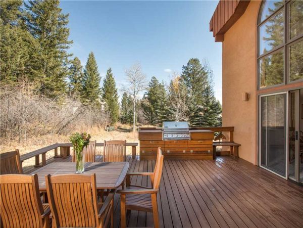Wilson 4 Bedroom Home Ski Access