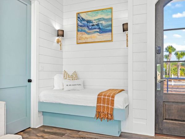 Stunning Beach Vacation Home in Panama Beach 6 Bedrooms