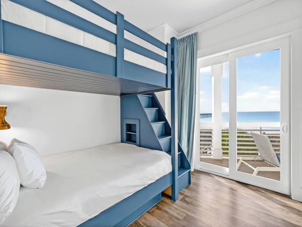 Stunning Beach Vacation Home in Panama Beach 6 Bedrooms