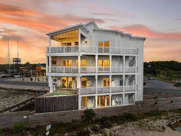Stunning Beach Vacation Home in Panama Beach 6 Bedrooms