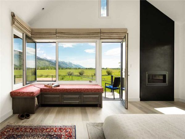 Wilson Vacation Home With Great Views Sleeps 14 Guests