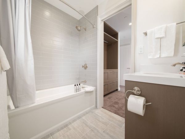 Wilson Vacation Home With Great Views Sleeps 14 Guests