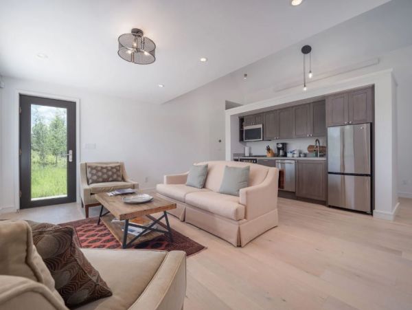 Wilson Vacation Home With Great Views Sleeps 14 Guests