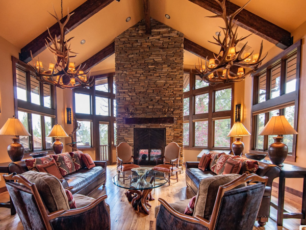 Living Room with Fireplace