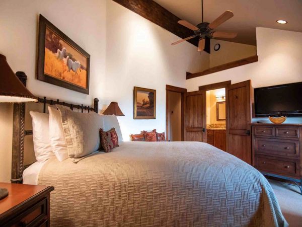Queen Bedroom with Attached Bathroom with Private Balcony(upper level)
