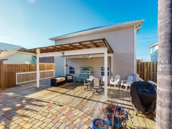 Mexico Beach Vacation Home Two Bedrooms with Pool