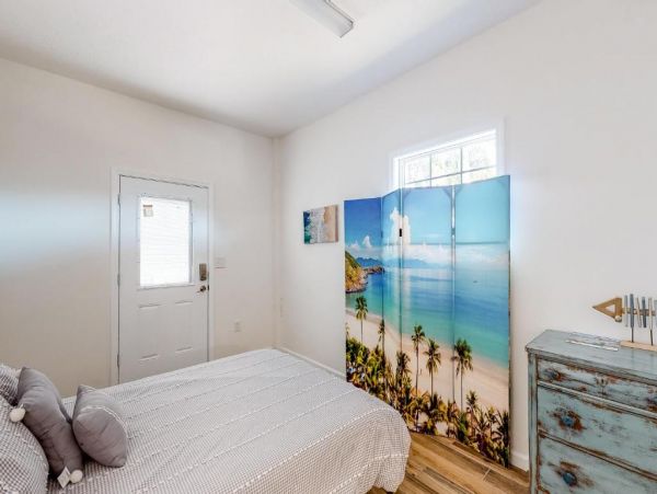 Mexico Beach Vacation Home Two Bedrooms with Pool