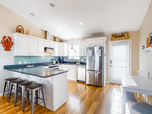 Mexico Beach Vacation Home Two Bedrooms with Pool