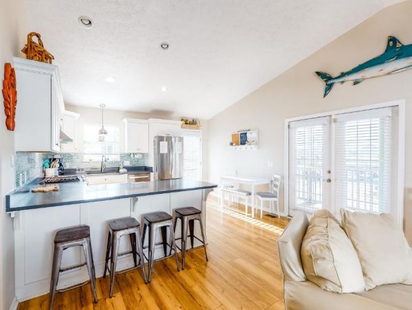 Mexico Beach Vacation Home Two Bedrooms with Pool
