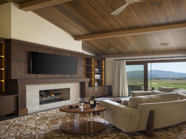 Jackson Hole Mountain View Posh Five Bedroom Rental Home