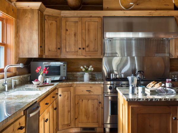 Luxury Log Cabin Style Vacation  Residence