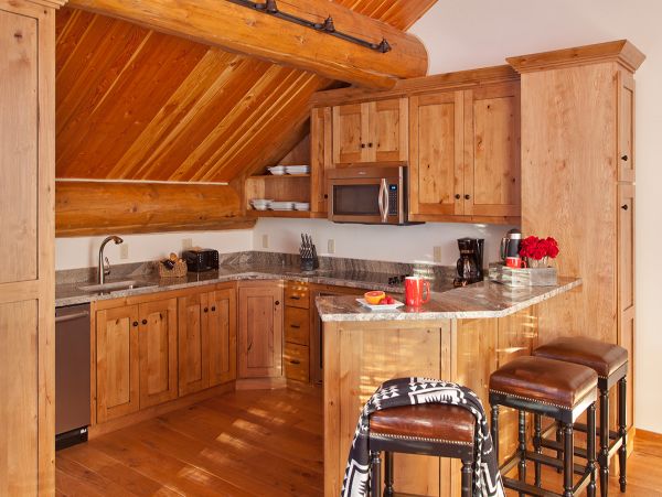 Luxury Log Cabin Style Vacation  Residence