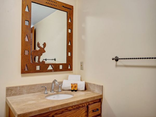 Alta Skiín/Ski-out Four Bedroom Vacation Rental Condo