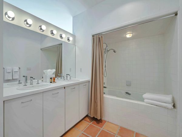 Alta Home 1005459