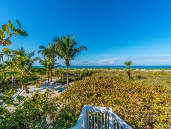 Beachfront Vacation Beach. Home In Boca Grande 3 Bedrooms