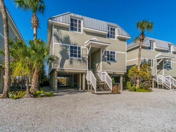 Beachfront Vacation Beach. Home In Boca Grande 3 Bedrooms