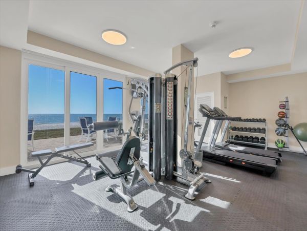 Updated Longboat Key Vacation Rental with Private Balcony