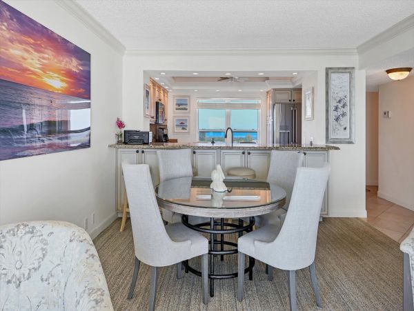Updated Longboat Key Vacation Rental with Private Balcony